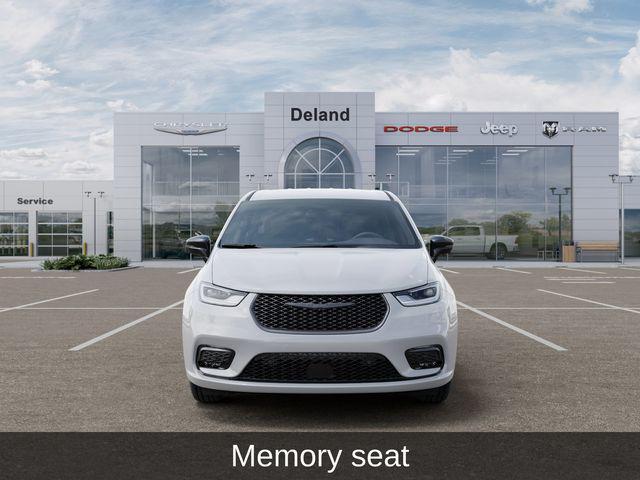 new 2026 Chrysler Pacifica car, priced at $38,131