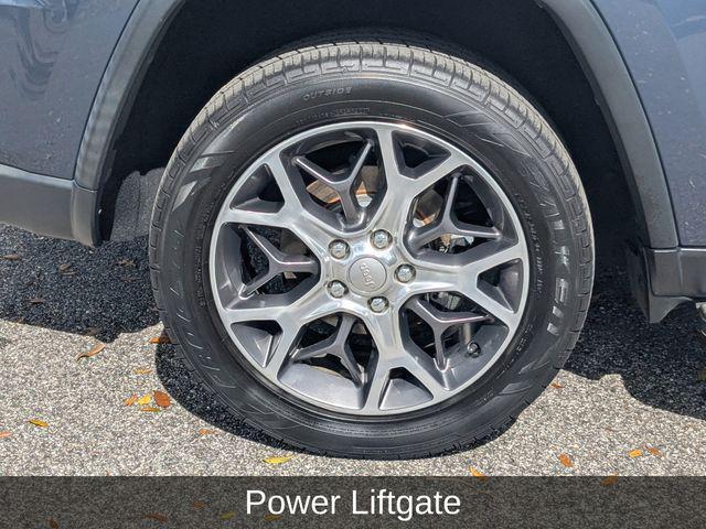 used 2020 Jeep Grand Cherokee car, priced at $16,719