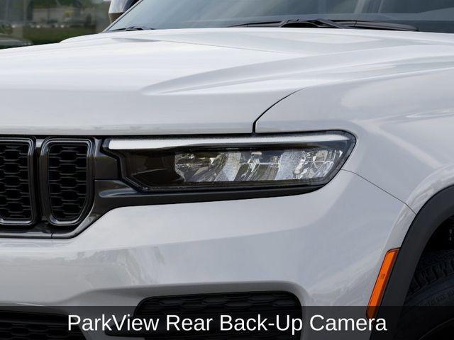 new 2025 Jeep Grand Cherokee car, priced at $35,580