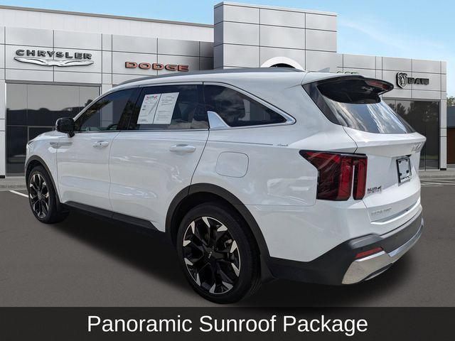 used 2024 Kia Sorento car, priced at $28,899