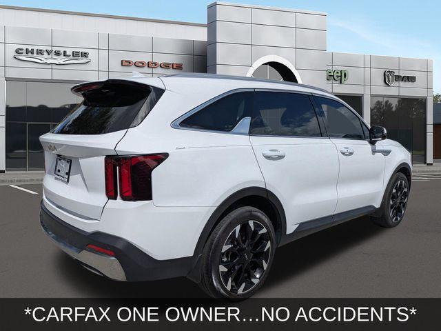 used 2024 Kia Sorento car, priced at $28,899