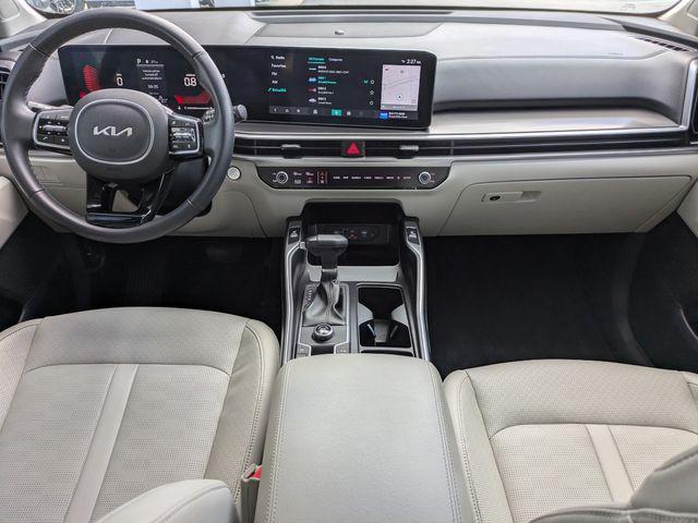 used 2024 Kia Sorento car, priced at $28,899