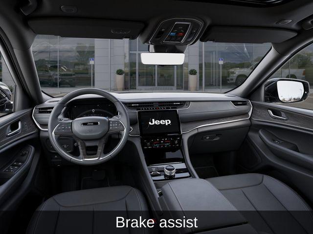 new 2025 Jeep Grand Cherokee car, priced at $35,784