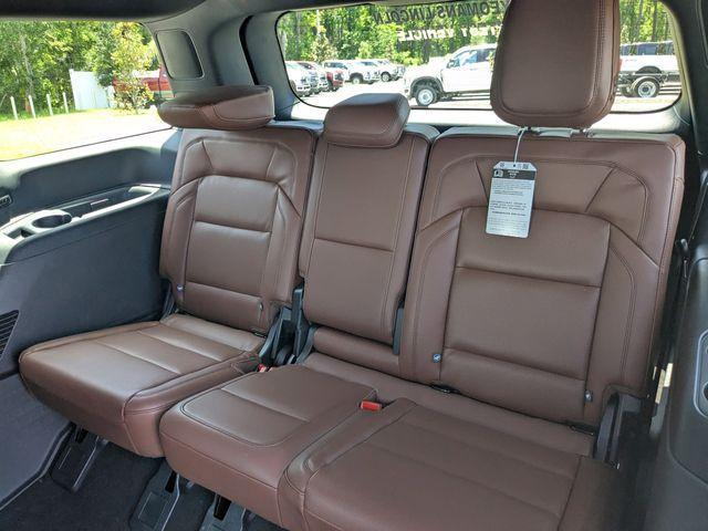 new 2026 Lincoln Navigator car, priced at $101,126