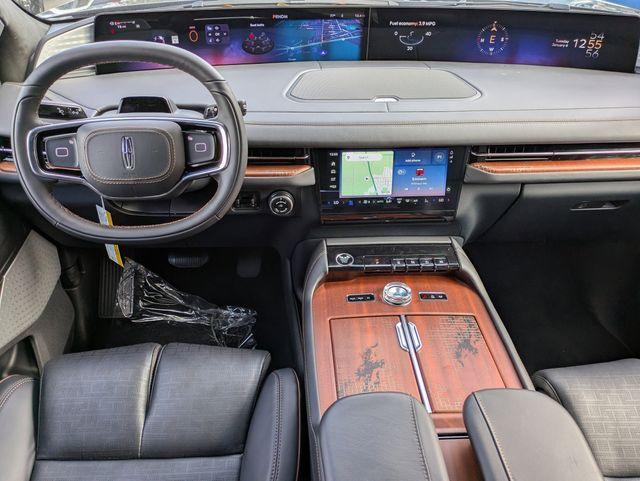 new 2025 Lincoln Navigator L car, priced at $104,572