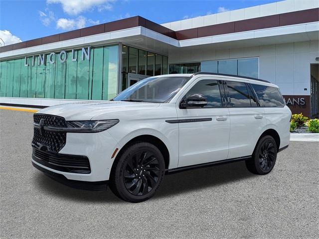 new 2025 Lincoln Navigator car, priced at $92,166