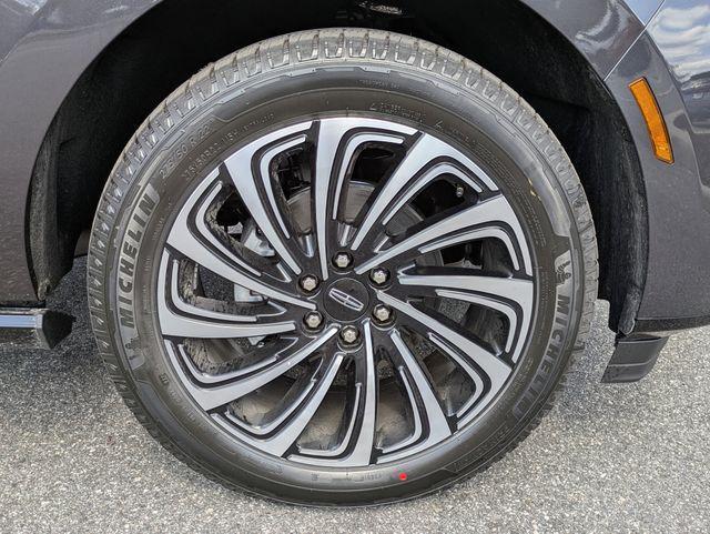 new 2026 Lincoln Navigator car, priced at $123,570