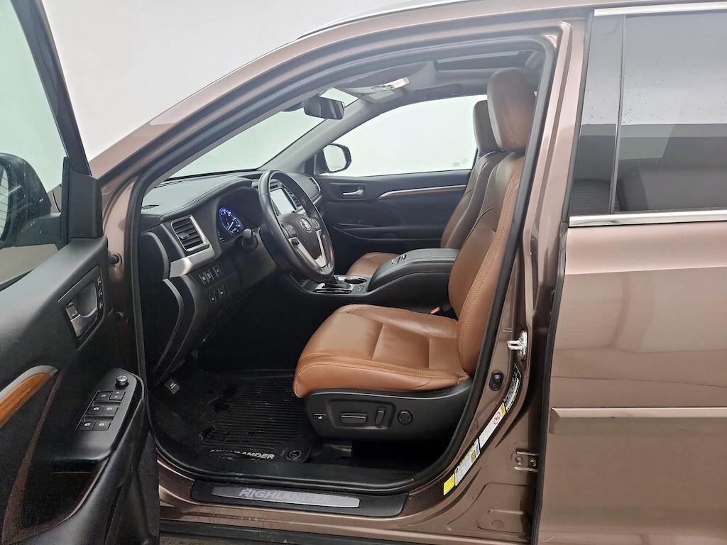 used 2018 Toyota Highlander car, priced at $27,998