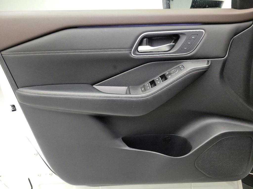 used 2023 Nissan Rogue car, priced at $27,998