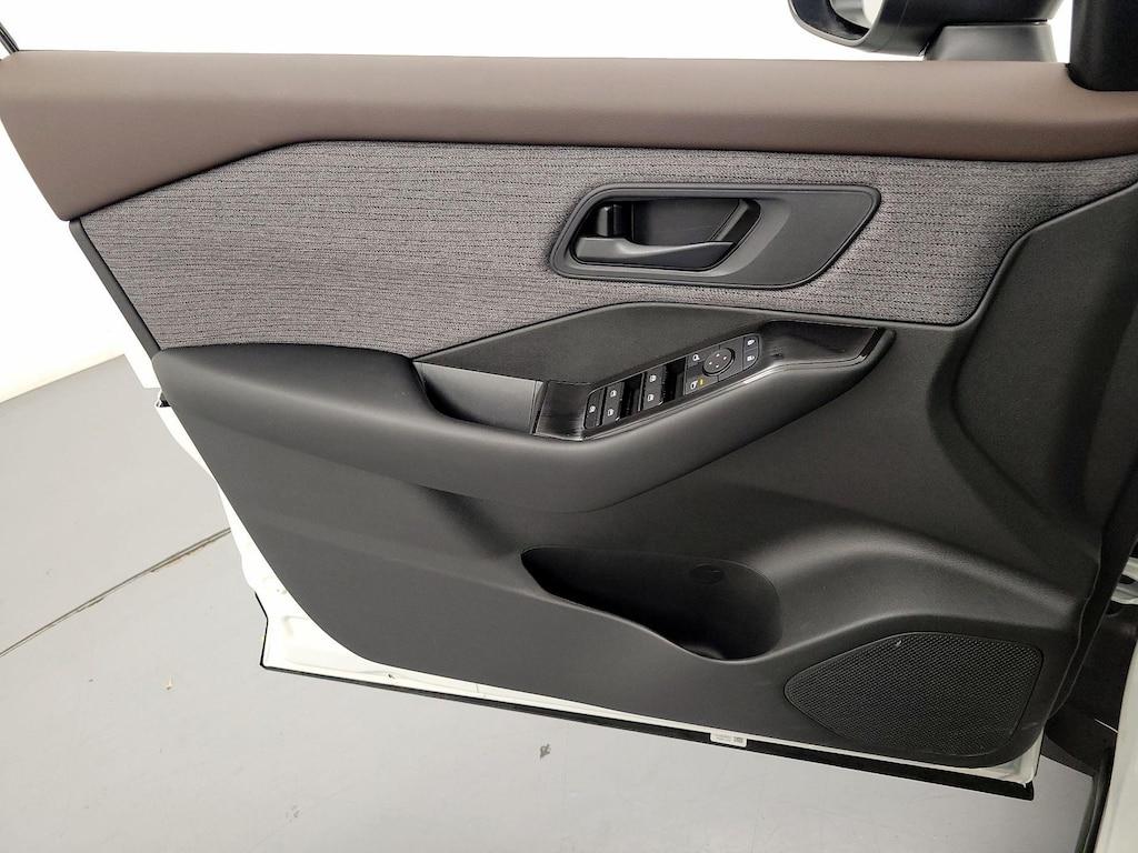 used 2023 Nissan Rogue car, priced at $25,998