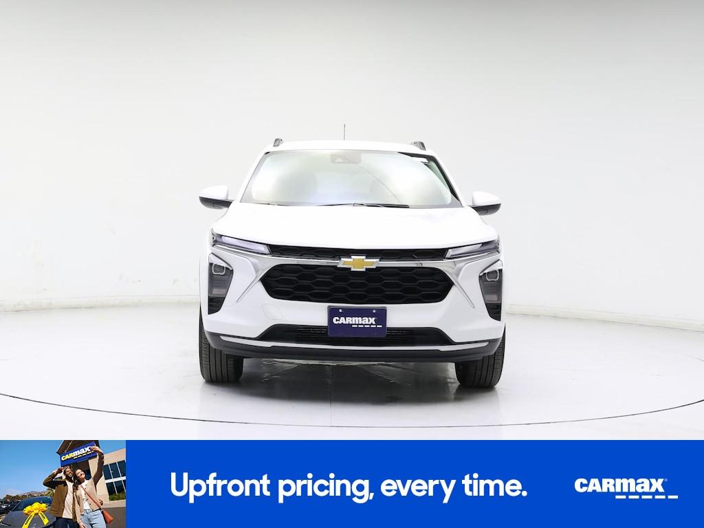 used 2025 Chevrolet Trax car, priced at $22,998