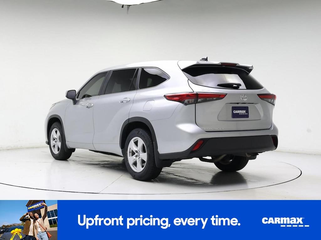 used 2023 Toyota Highlander car, priced at $31,998