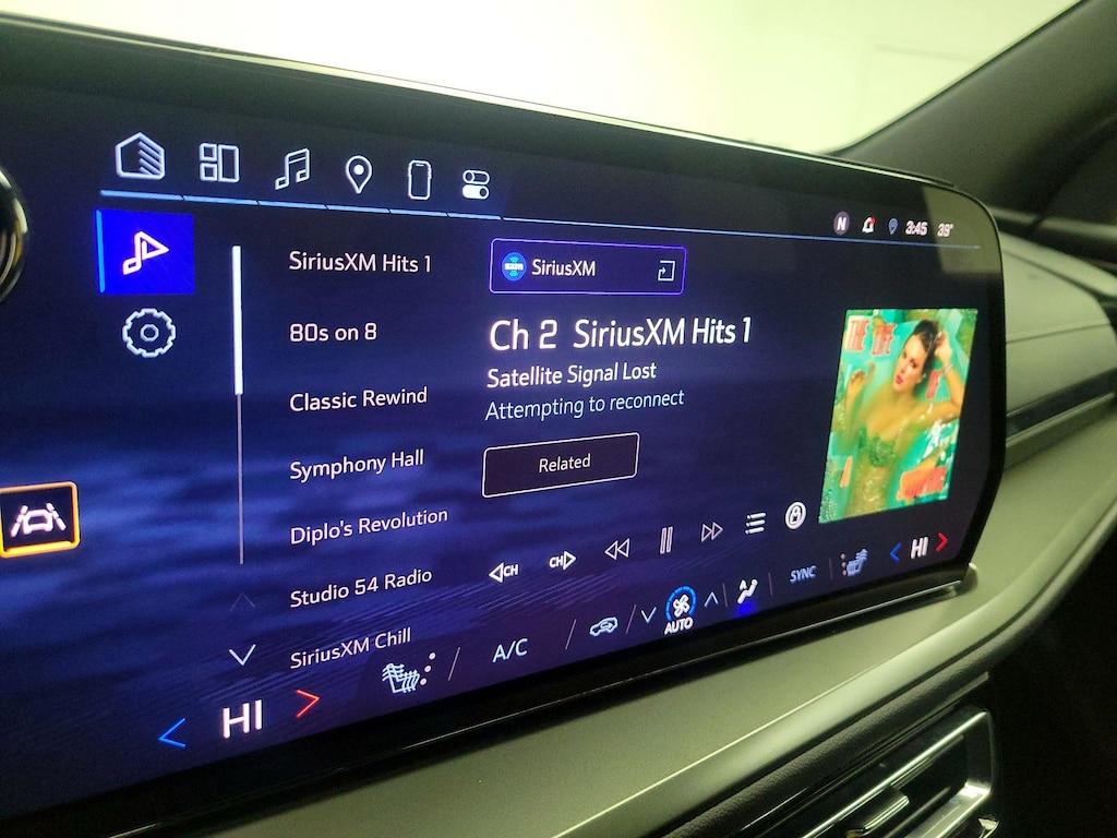 used 2025 Chevrolet Traverse car, priced at $33,998