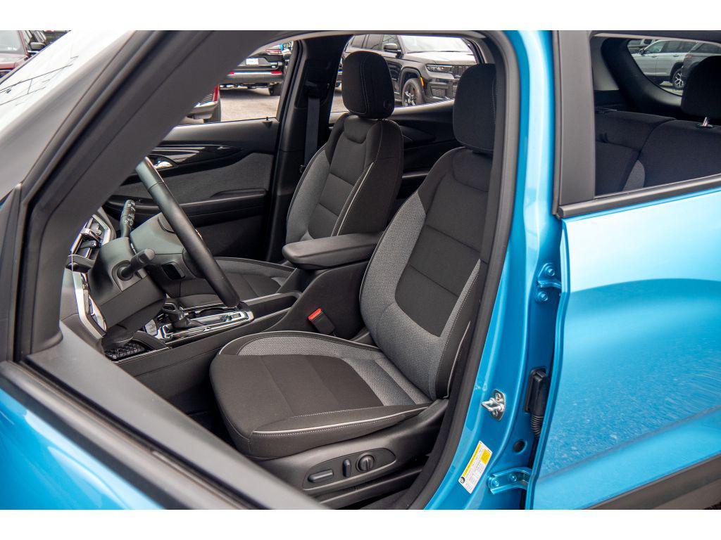 used 2025 Chevrolet TrailBlazer car, priced at $24,966