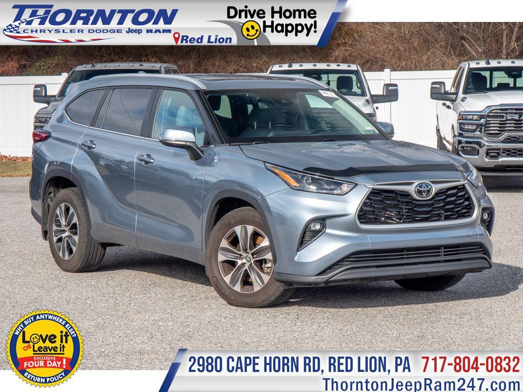 used 2023 Toyota Highlander car, priced at $36,475