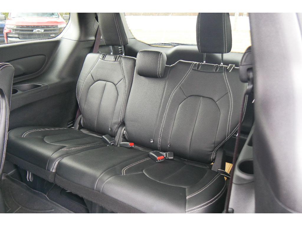 used 2021 Chrysler Pacifica Hybrid car, priced at $24,799