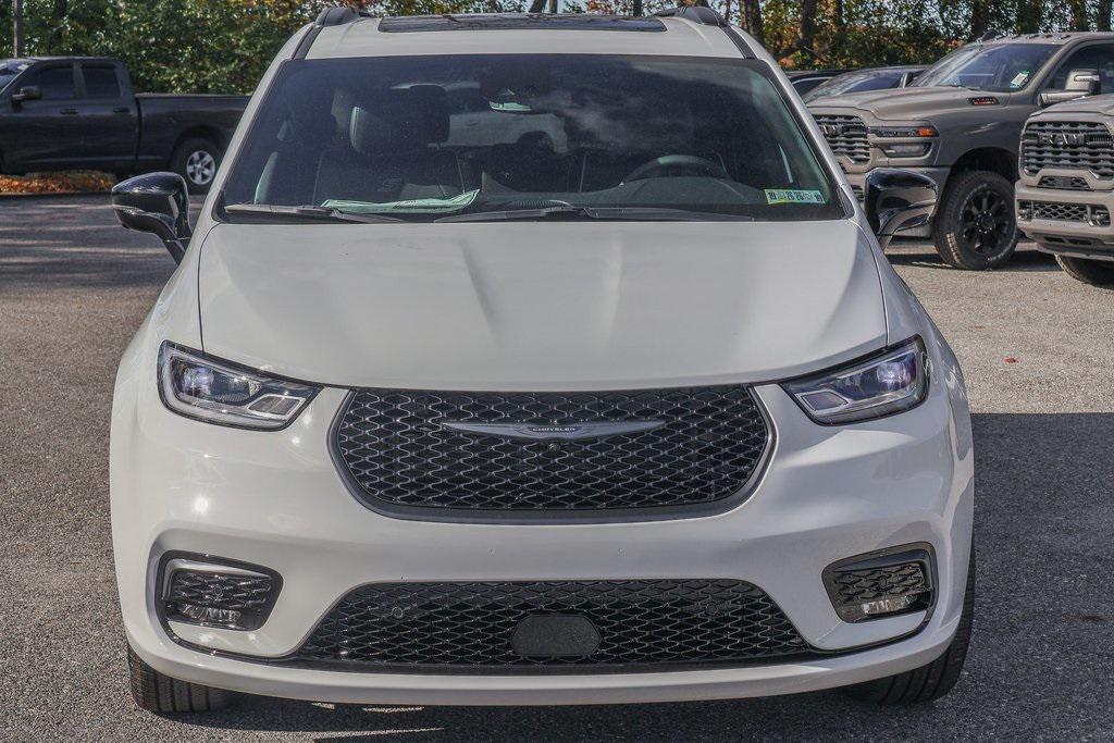 new 2026 Chrysler Pacifica car, priced at $47,563