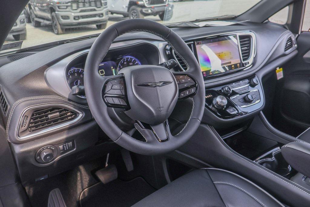 new 2026 Chrysler Pacifica car, priced at $47,563