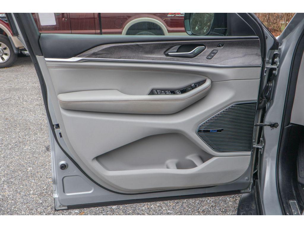 used 2021 Jeep Grand Cherokee L car, priced at $37,977