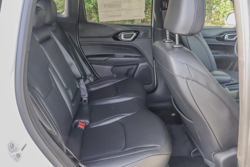 new 2025 Jeep Compass car, priced at $30,158