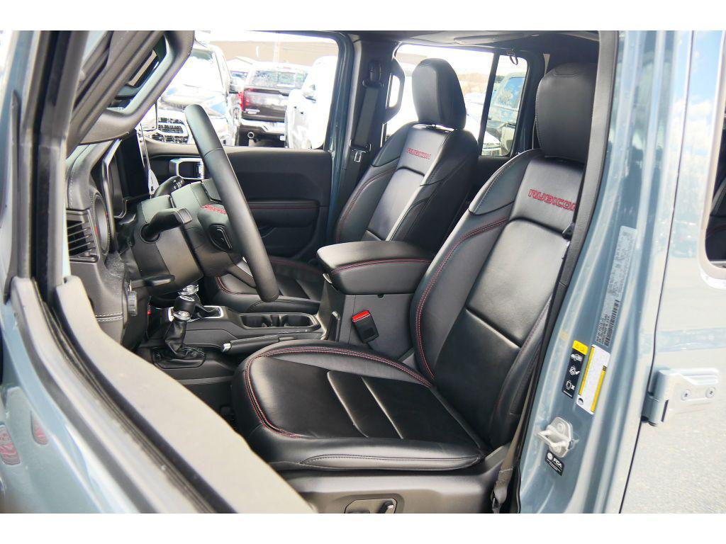 used 2024 Jeep Gladiator car, priced at $38,956