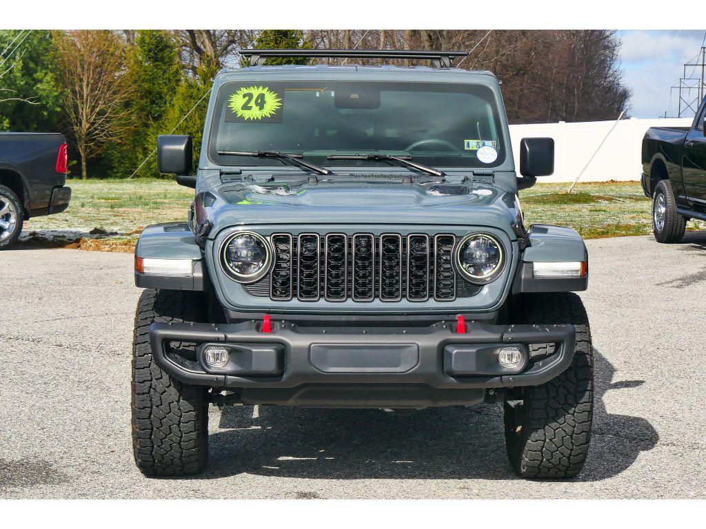 used 2024 Jeep Gladiator car, priced at $38,956