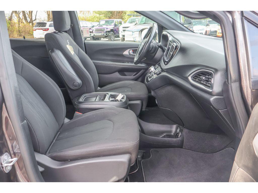 used 2020 Chrysler Pacifica car, priced at $25,955