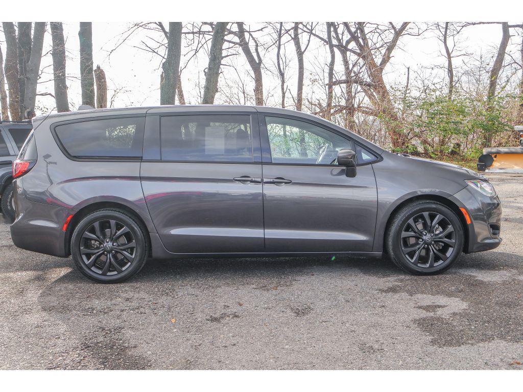 used 2020 Chrysler Pacifica car, priced at $25,955