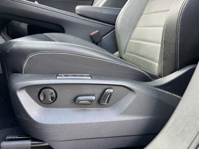 used 2025 Volkswagen Atlas car, priced at $40,339