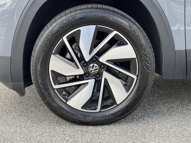 used 2025 Volkswagen Atlas car, priced at $40,339