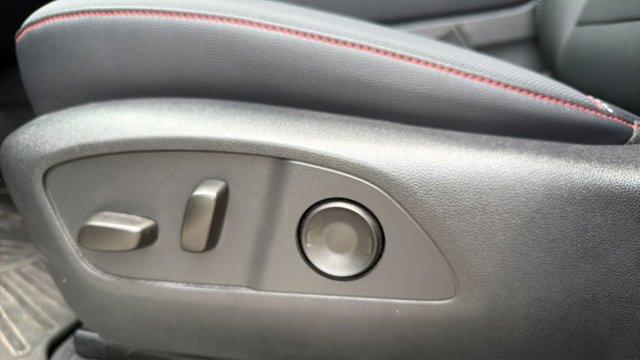 used 2025 Chevrolet Traverse car, priced at $45,591