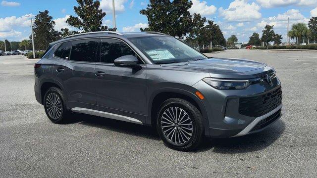 new 2025 Volkswagen Tiguan car, priced at $31,204