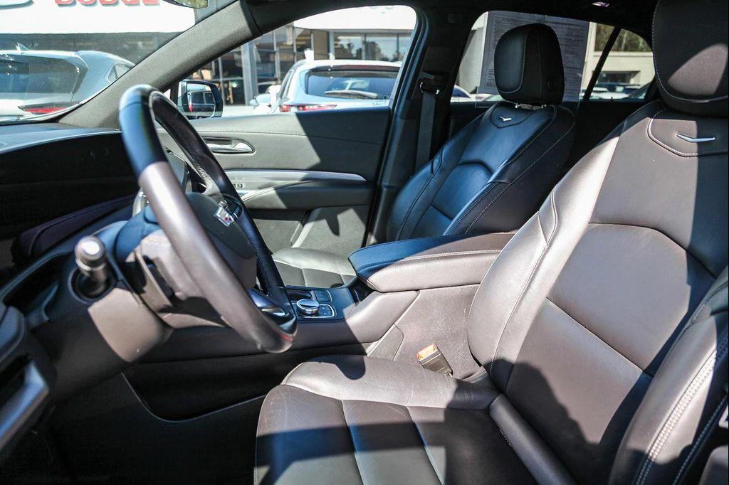 used 2024 Cadillac XT4 car, priced at $25,500