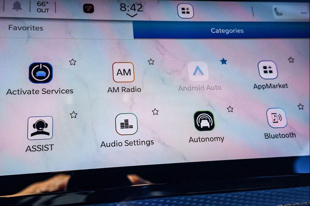 new 2026 Jeep Cherokee car, priced at $42,590