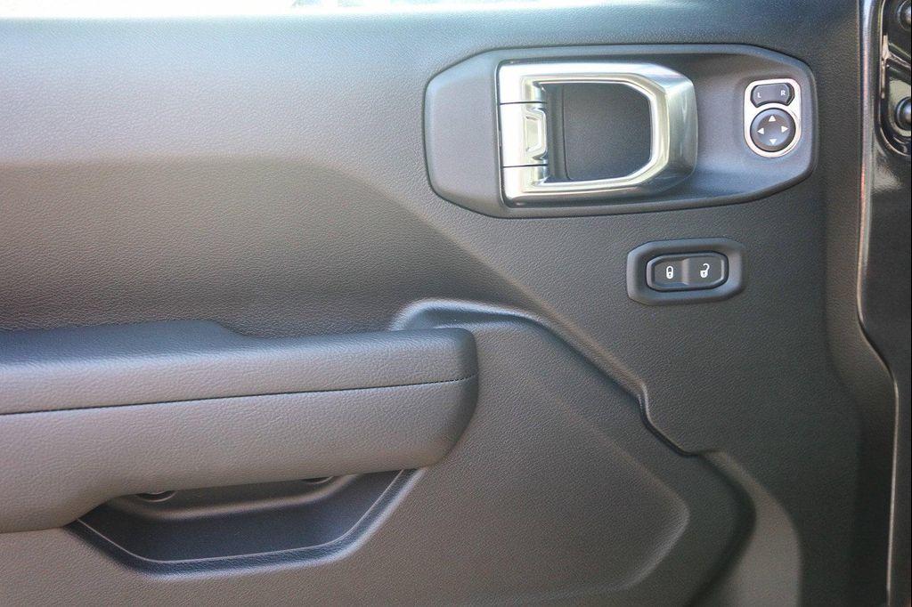 new 2026 Jeep Wrangler car, priced at $43,888