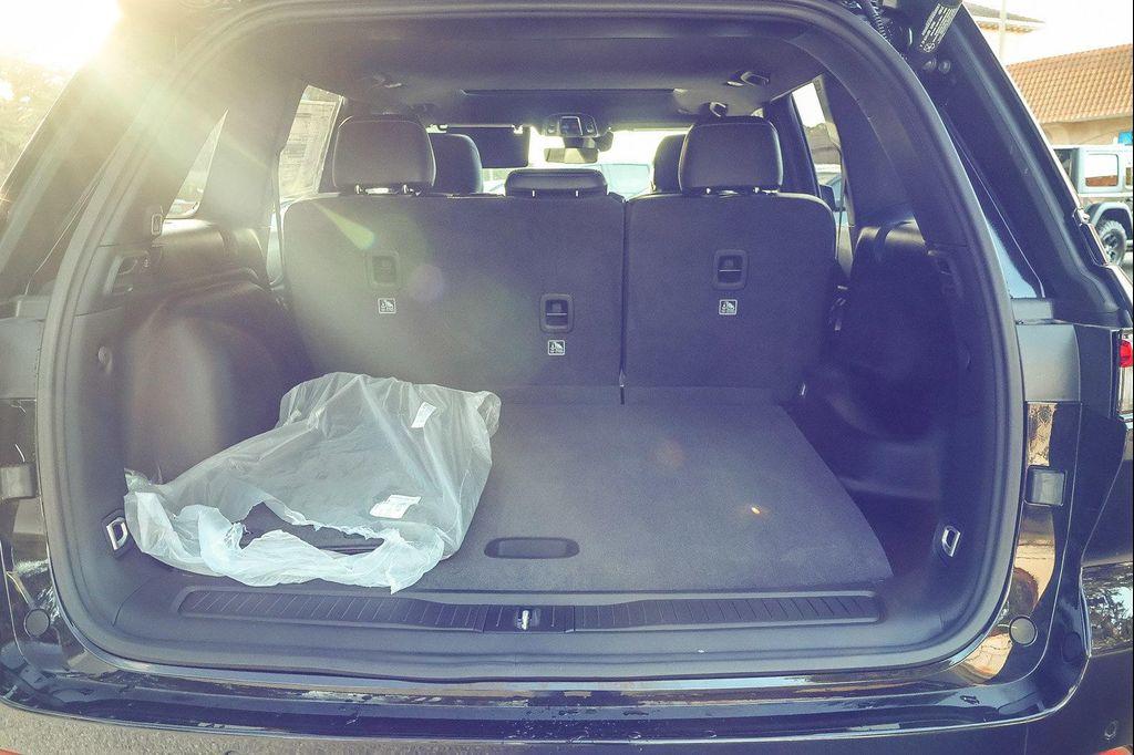 new 2025 Jeep Grand Cherokee car, priced at $44,852