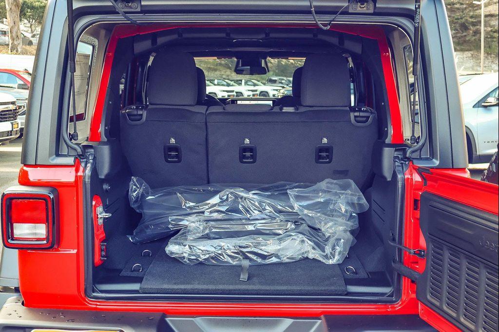 new 2026 Jeep Wrangler car, priced at $48,577