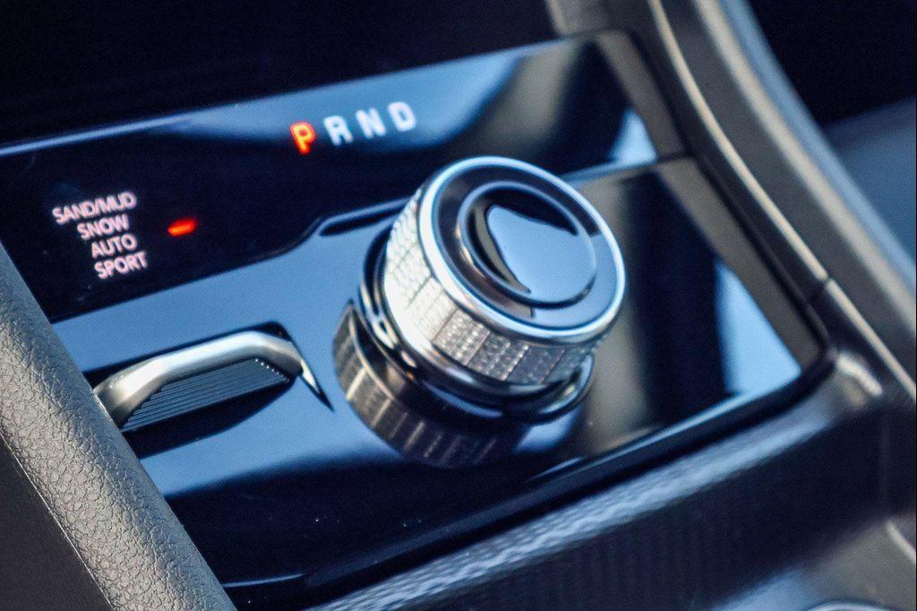 new 2025 Jeep Grand Cherokee car, priced at $49,881