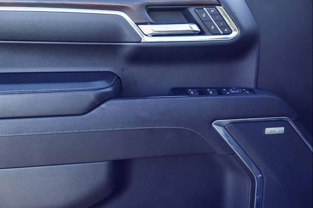 used 2023 GMC Sierra 1500 car, priced at $38,000