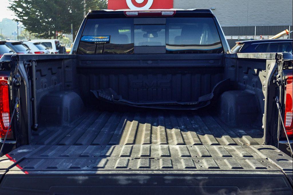 used 2023 GMC Sierra 1500 car, priced at $38,000