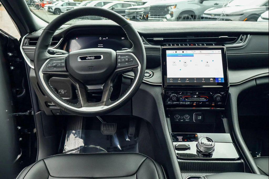 new 2025 Jeep Grand Cherokee car, priced at $49,881