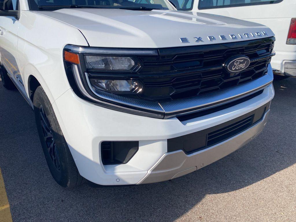 used 2025 Ford Expedition Max car, priced at $67,489
