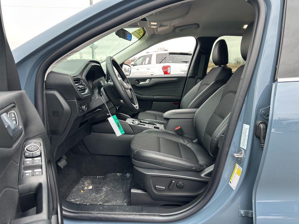 new 2026 Ford Escape PHEV car, priced at $30,794