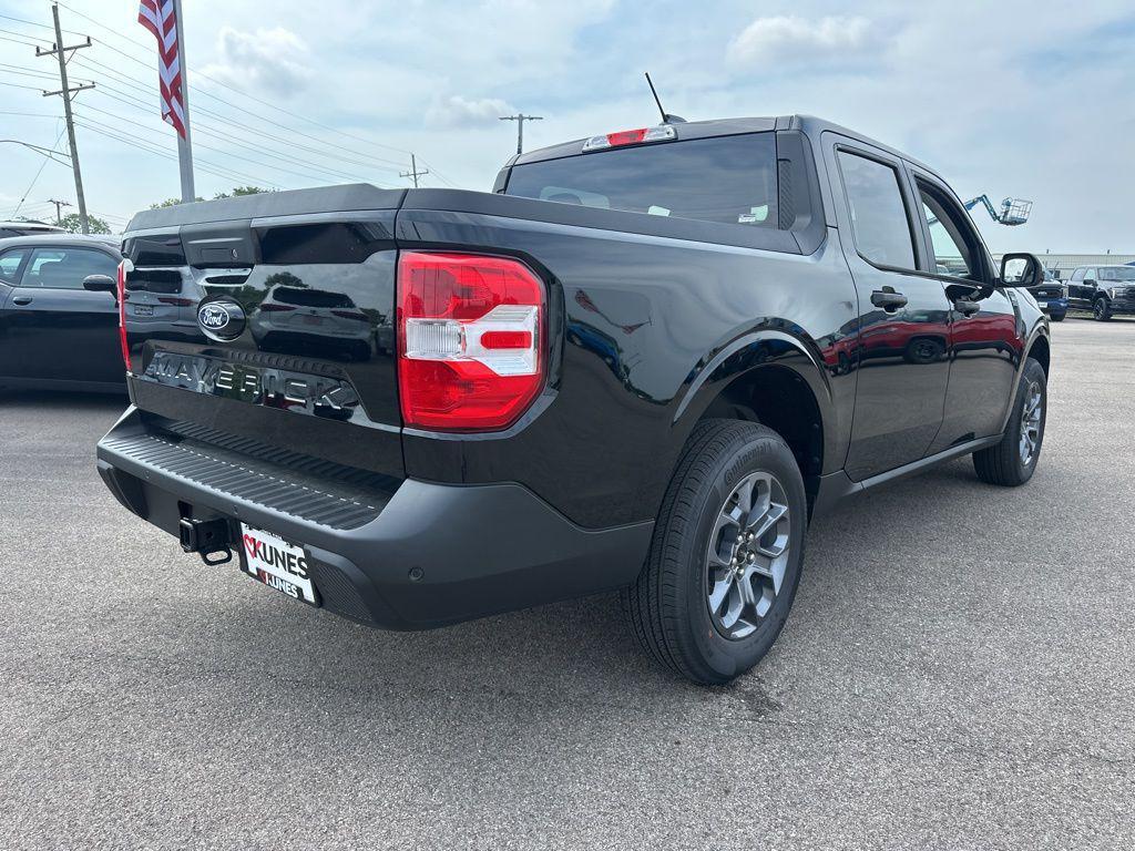 new 2025 Ford Maverick car, priced at $33,294