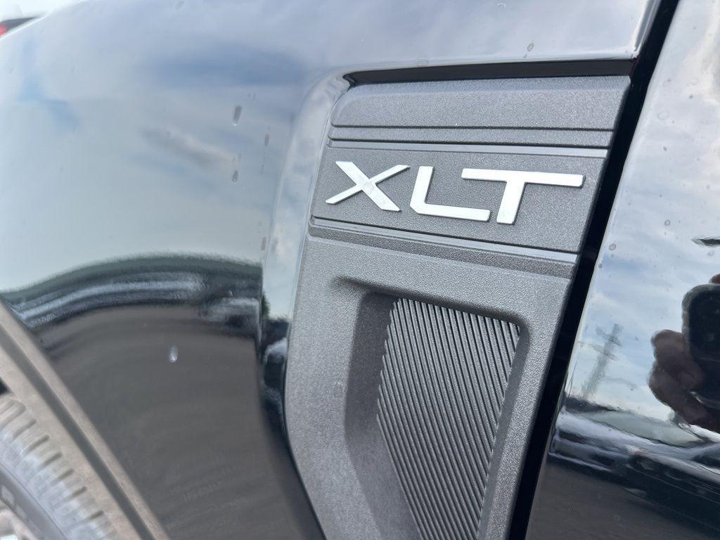 new 2025 Ford Maverick car, priced at $33,294