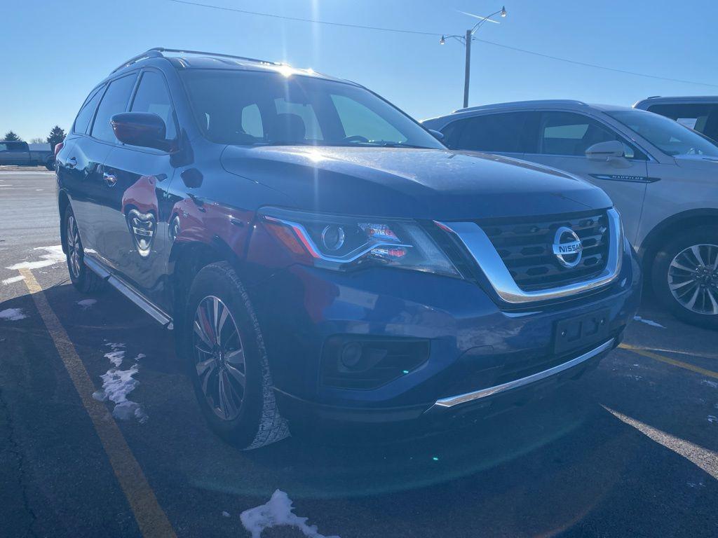 used 2018 Nissan Pathfinder car, priced at $9,995