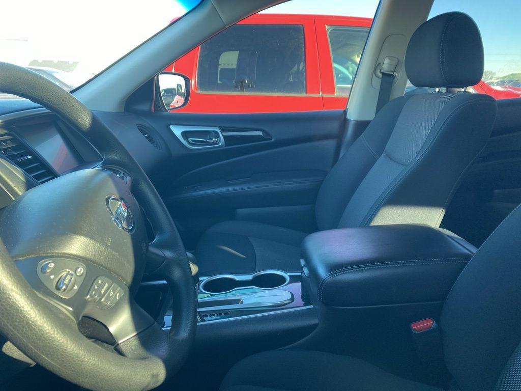 used 2018 Nissan Pathfinder car, priced at $9,995