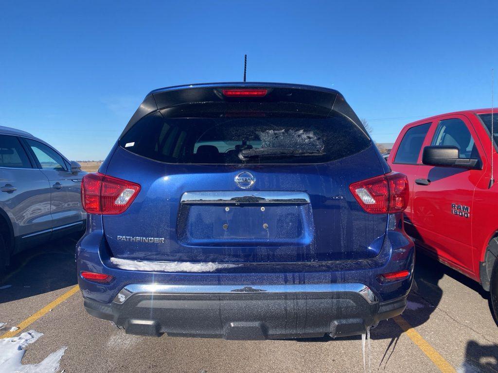 used 2018 Nissan Pathfinder car, priced at $9,995