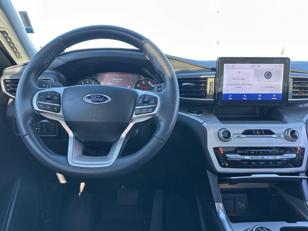 used 2022 Ford Explorer car, priced at $27,991