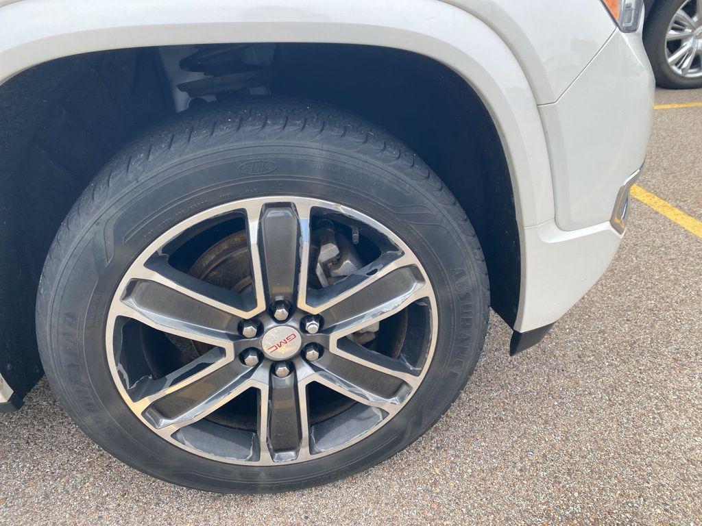 used 2017 GMC Acadia car, priced at $18,994